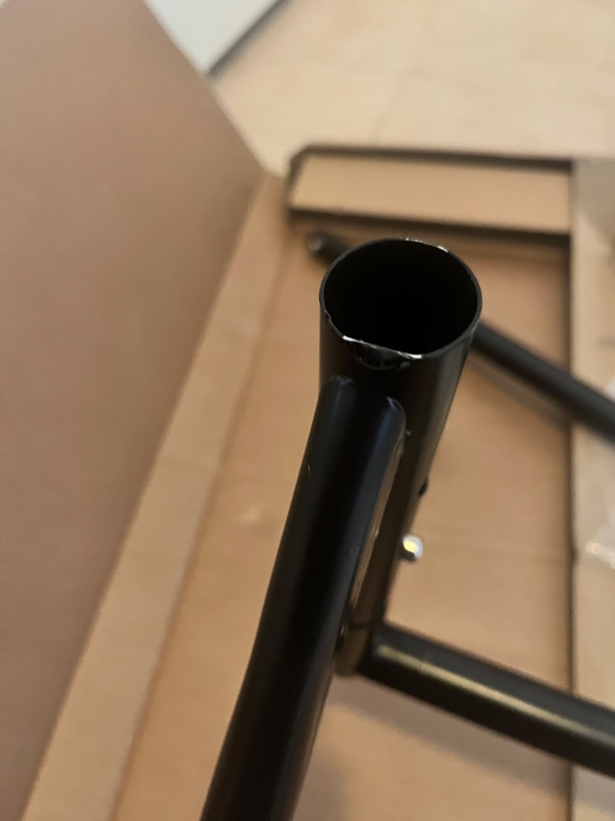 Amazon Basics Stand Appendiabiti 1,21 x 1,52 m Nero Acciaio