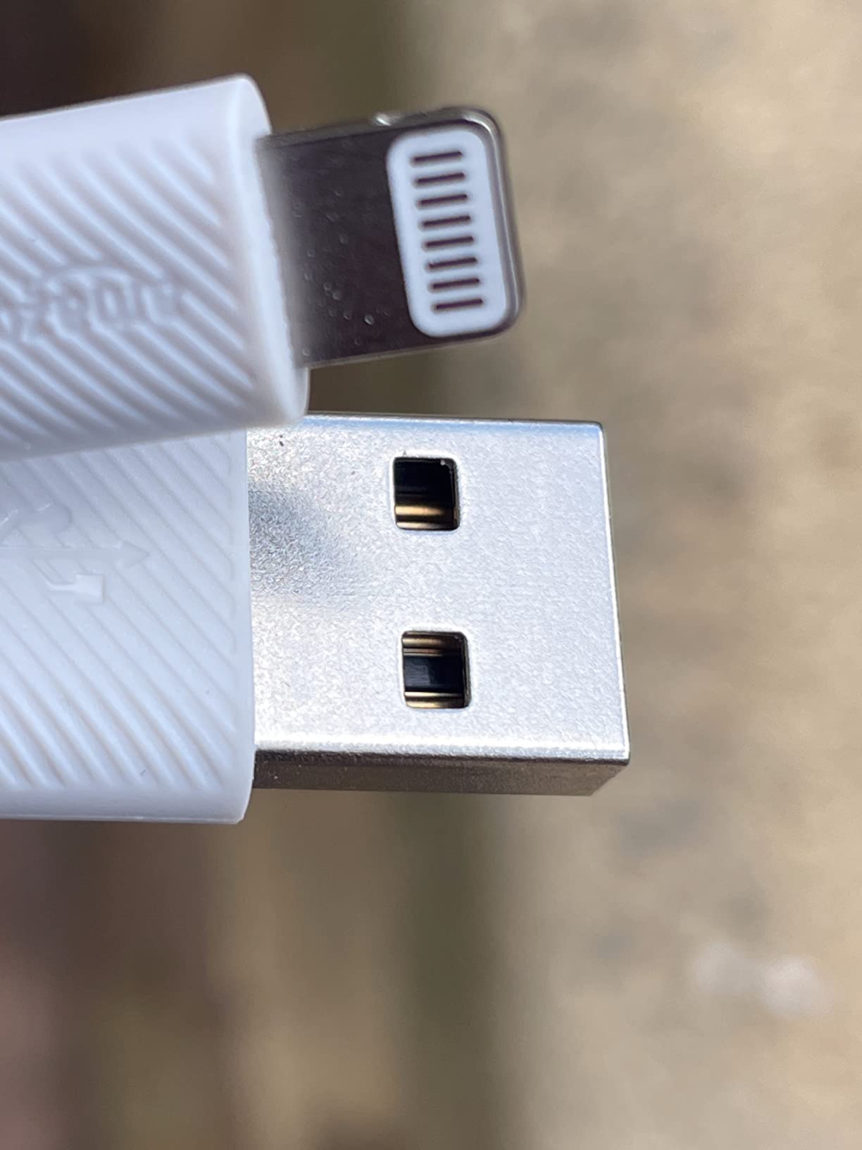 Amazon Basics cavo Lightning USB-A 0,9 m bianco MFi