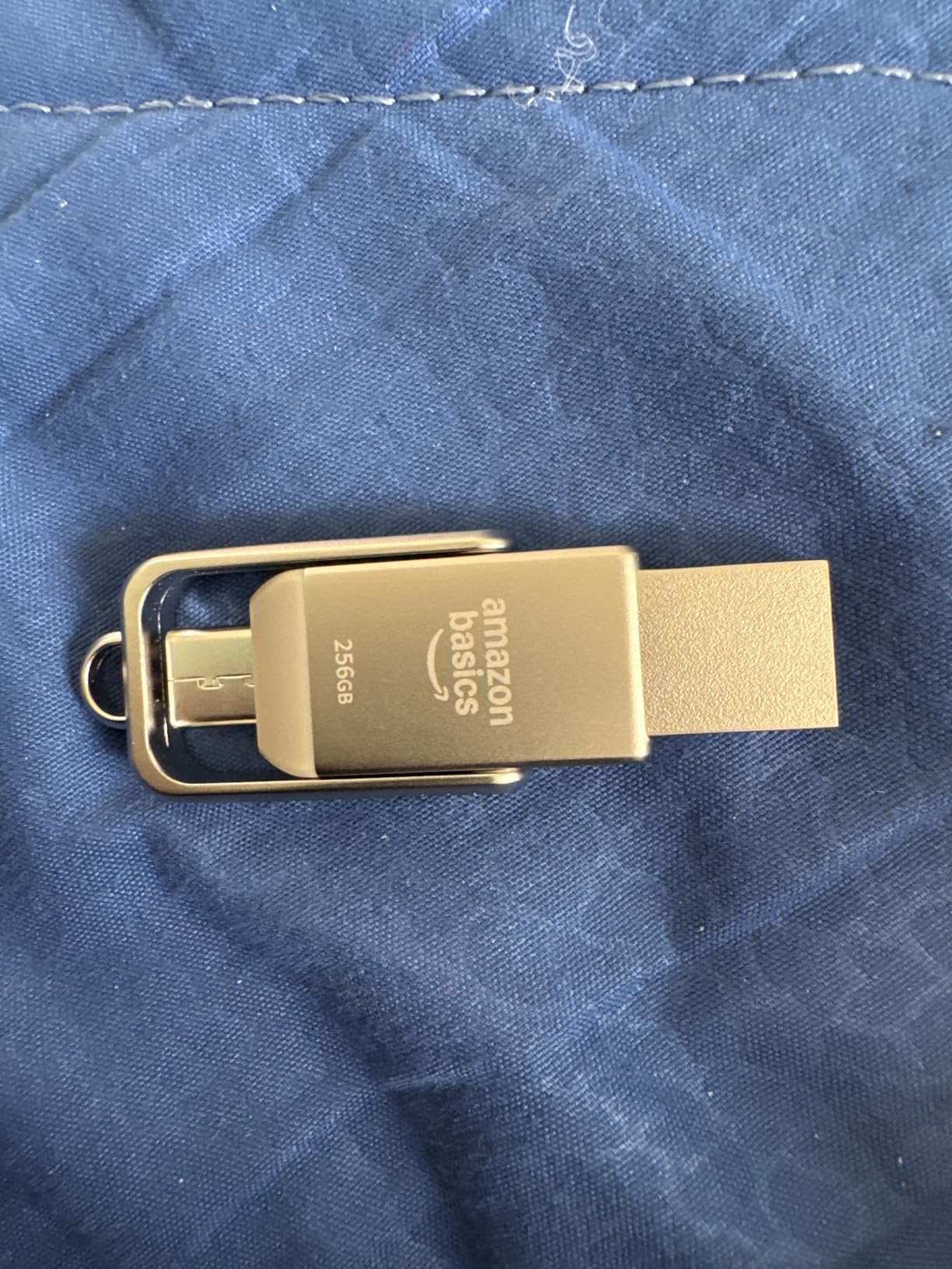 AmazonBasics chiavetta USB doppia USB-C USB-A 256 GB argento
