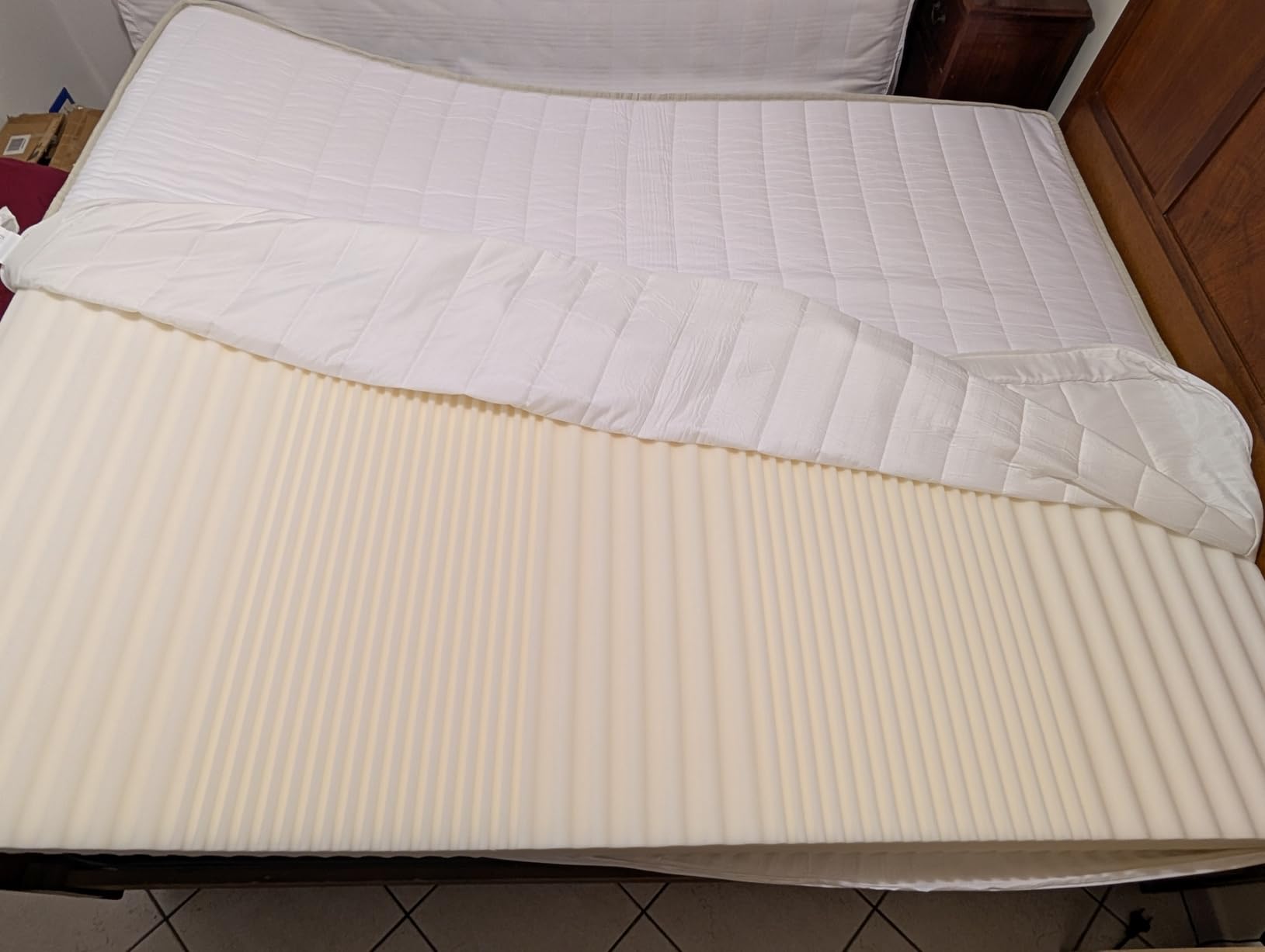 Amazon Basics materasso schiuma fredda H2/H3 120x200x18 sfoderabile