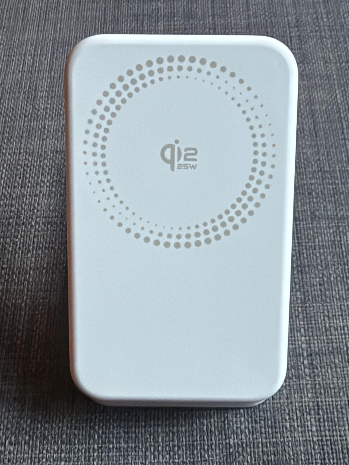 Amazon Basics Stazione Ricarica Wireless 2in1 25W Bianco
