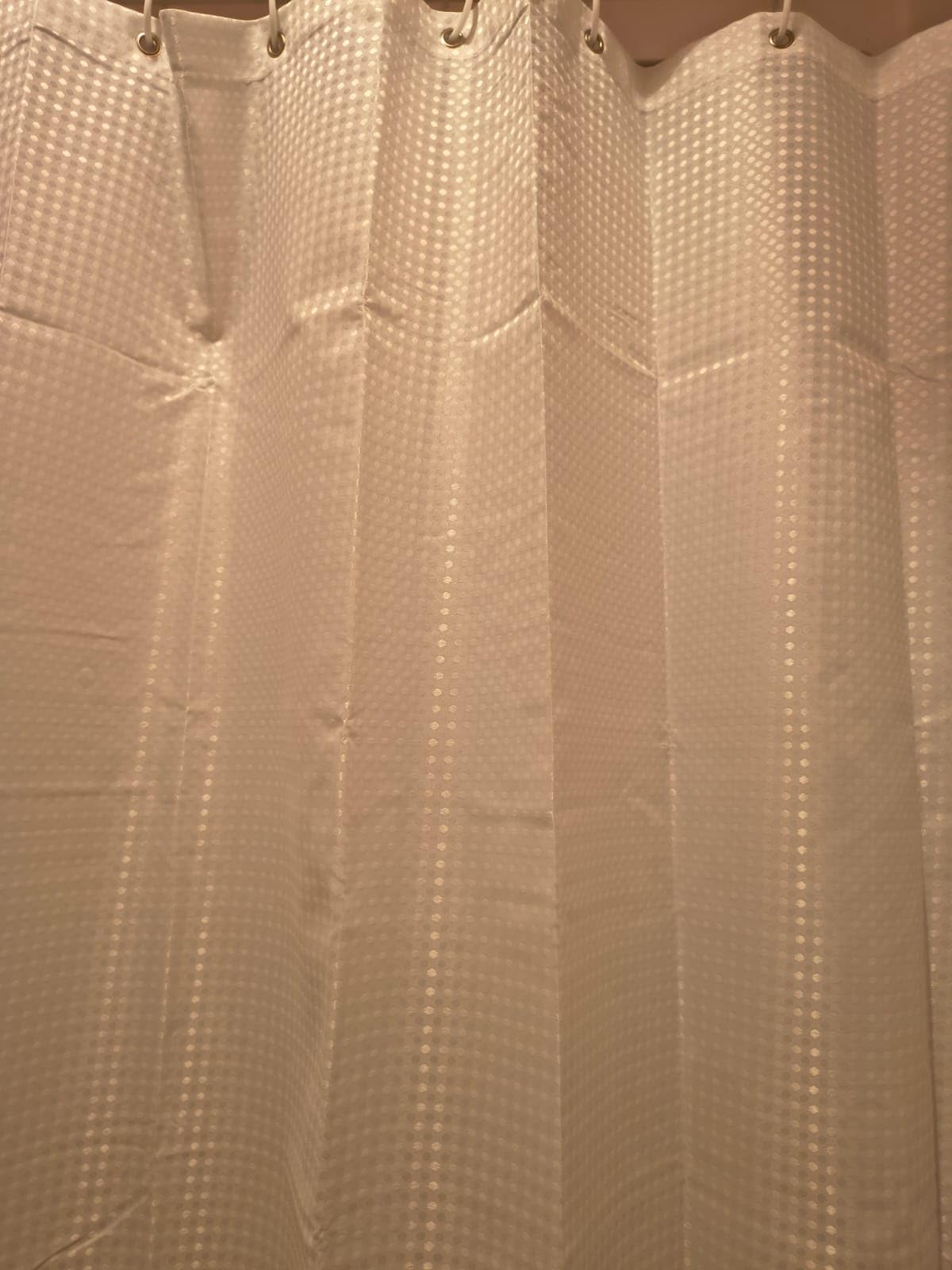 Amazon Basics tenda doccia poliestere 183x183 bianco