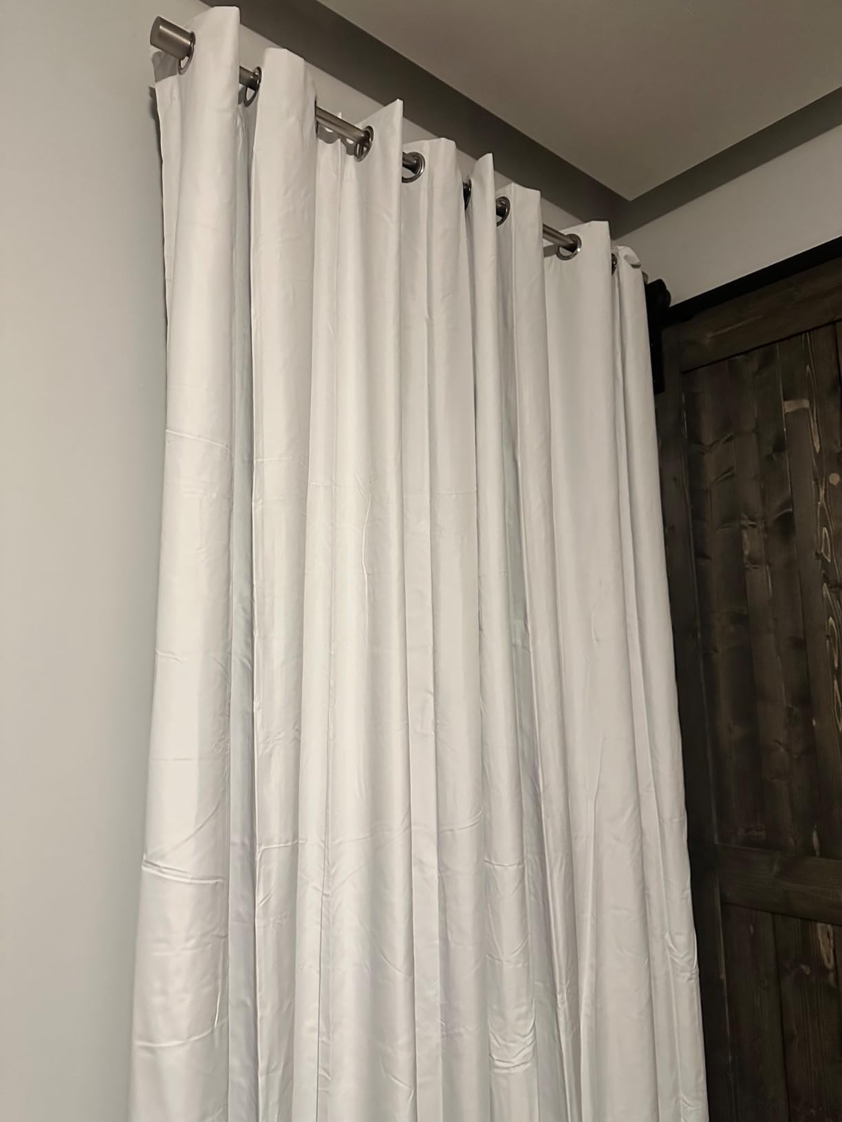 Amazon Basics Tende Oscuranti 132x244 cm Bianche 2 Pezzi