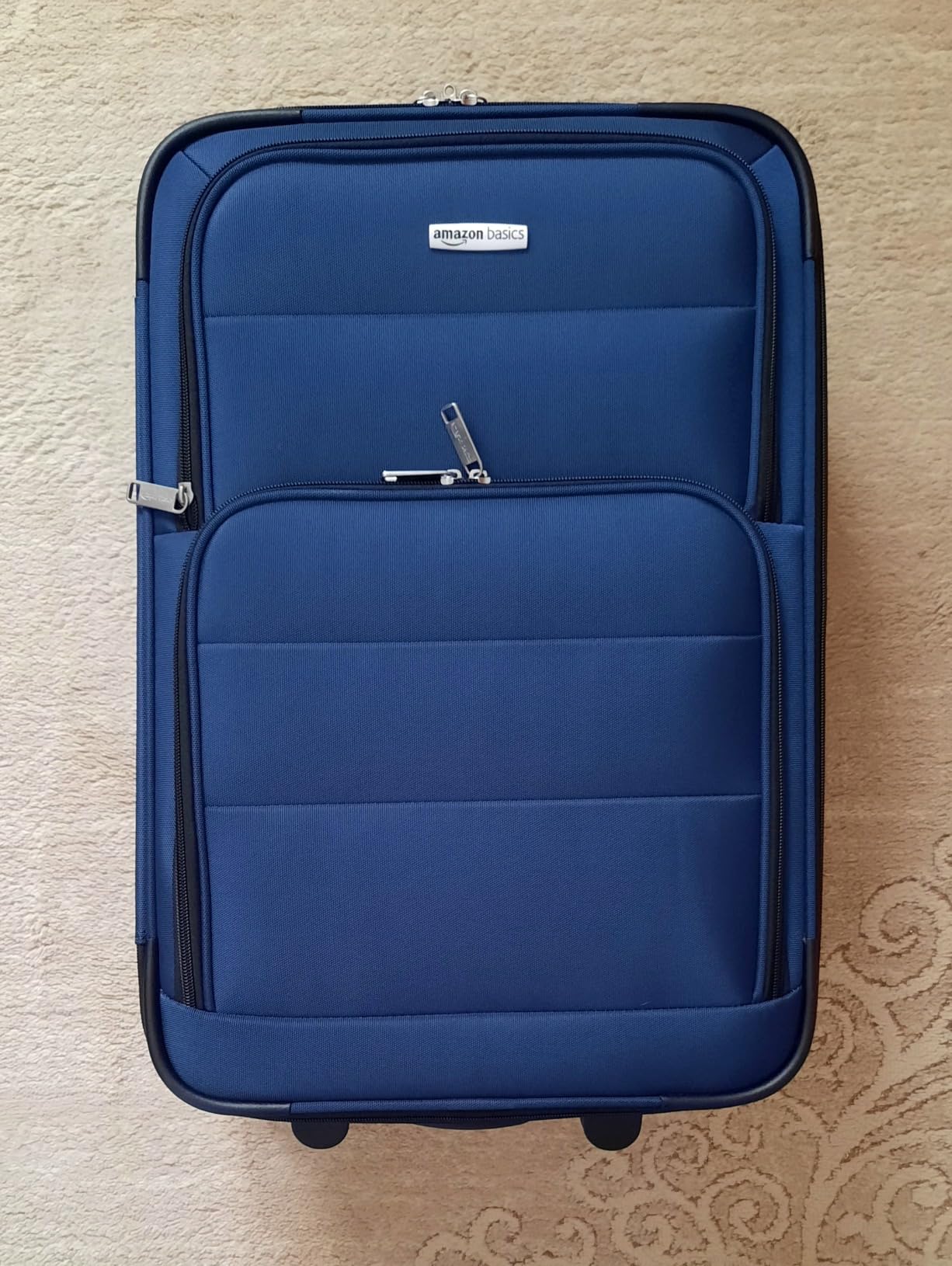 Amazon Basics set valigie espandibile blu scuro 2 pezzi