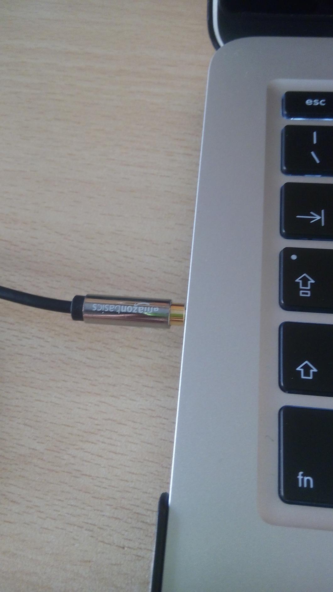 Amazon Basics Cavo Audio Aux 3,5 mm 1,2 m Nero