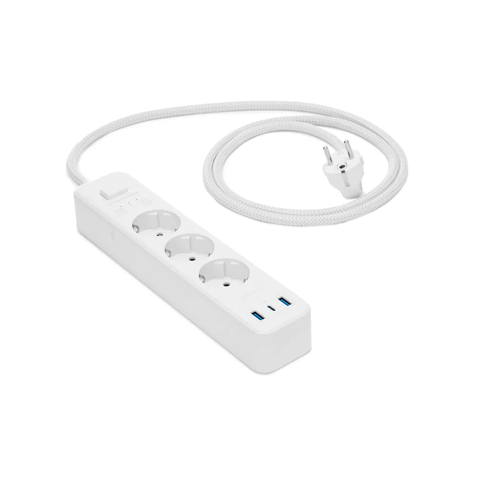 Amazon Basics multipresa 3 vie USB-C ciabatta 1,5m bianco 1050J